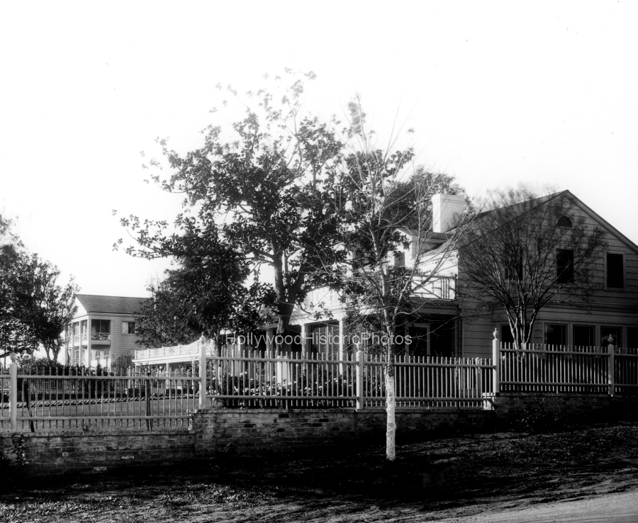 Encino 1937 3.jpg